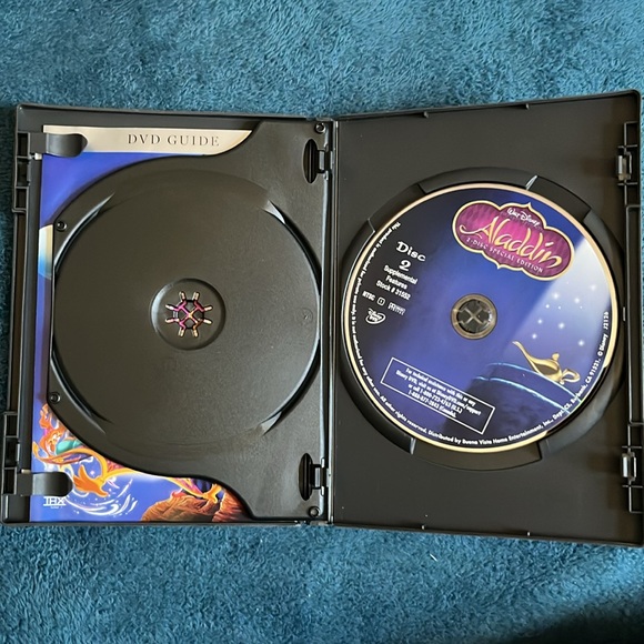 Walt Disney Aladdin 2-Disc Special Edition platinum edition dvd set - Picture 8 of 10